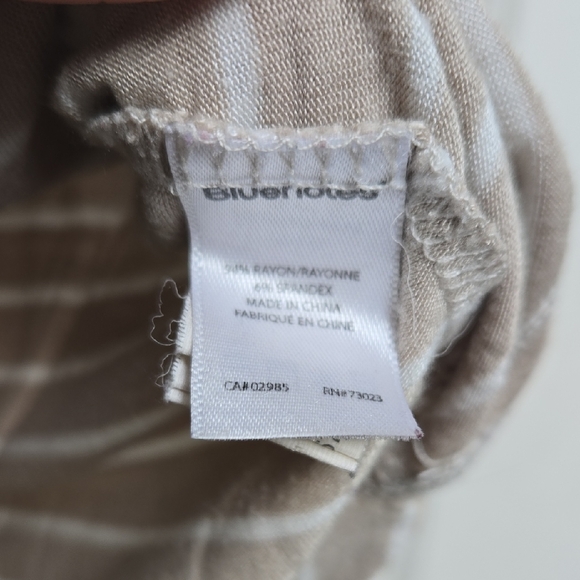 Bluenotes Beige and White Striped Short Sleeve Tee Women's Small - Picture 3 of 3